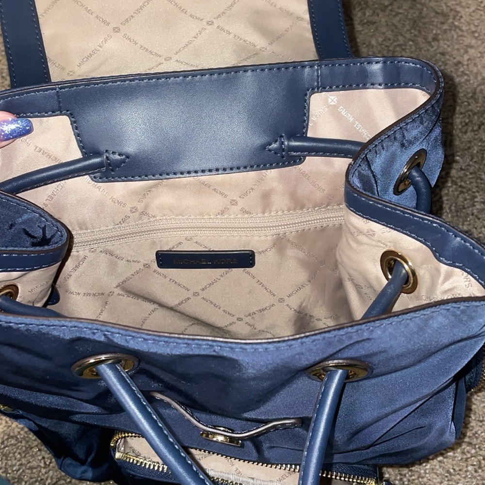 Micheal Kors backpack purse - Picture 4 of 4